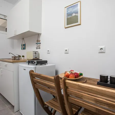 Bless View 3* Lakhania