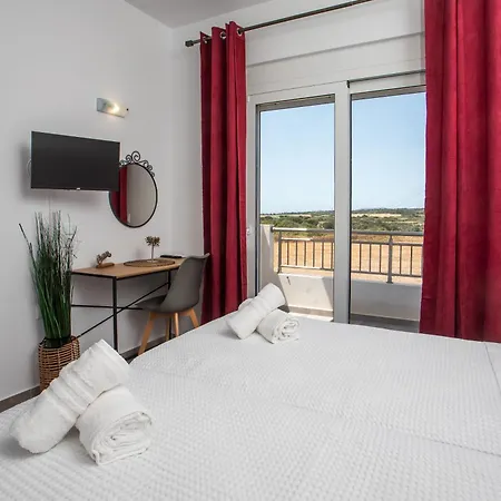 Bless View Aparthotel 3*