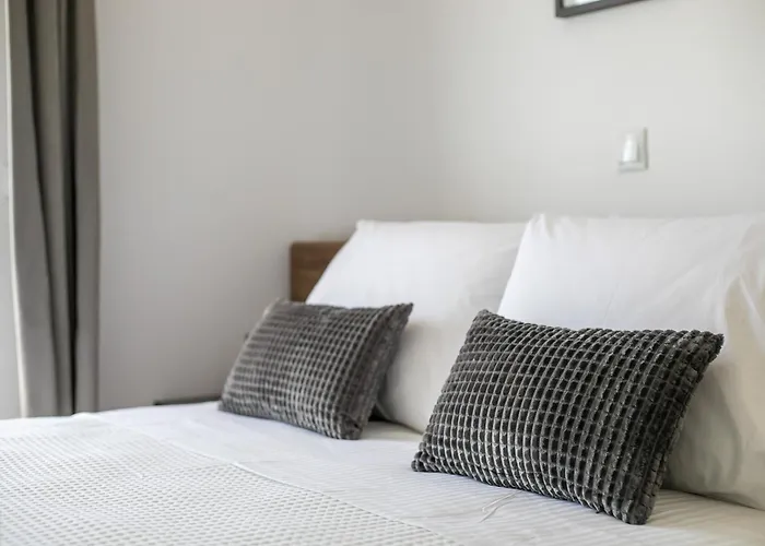 Bless View 3* Lakhania