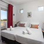 Bless View Apartmanhotel Lahaniá